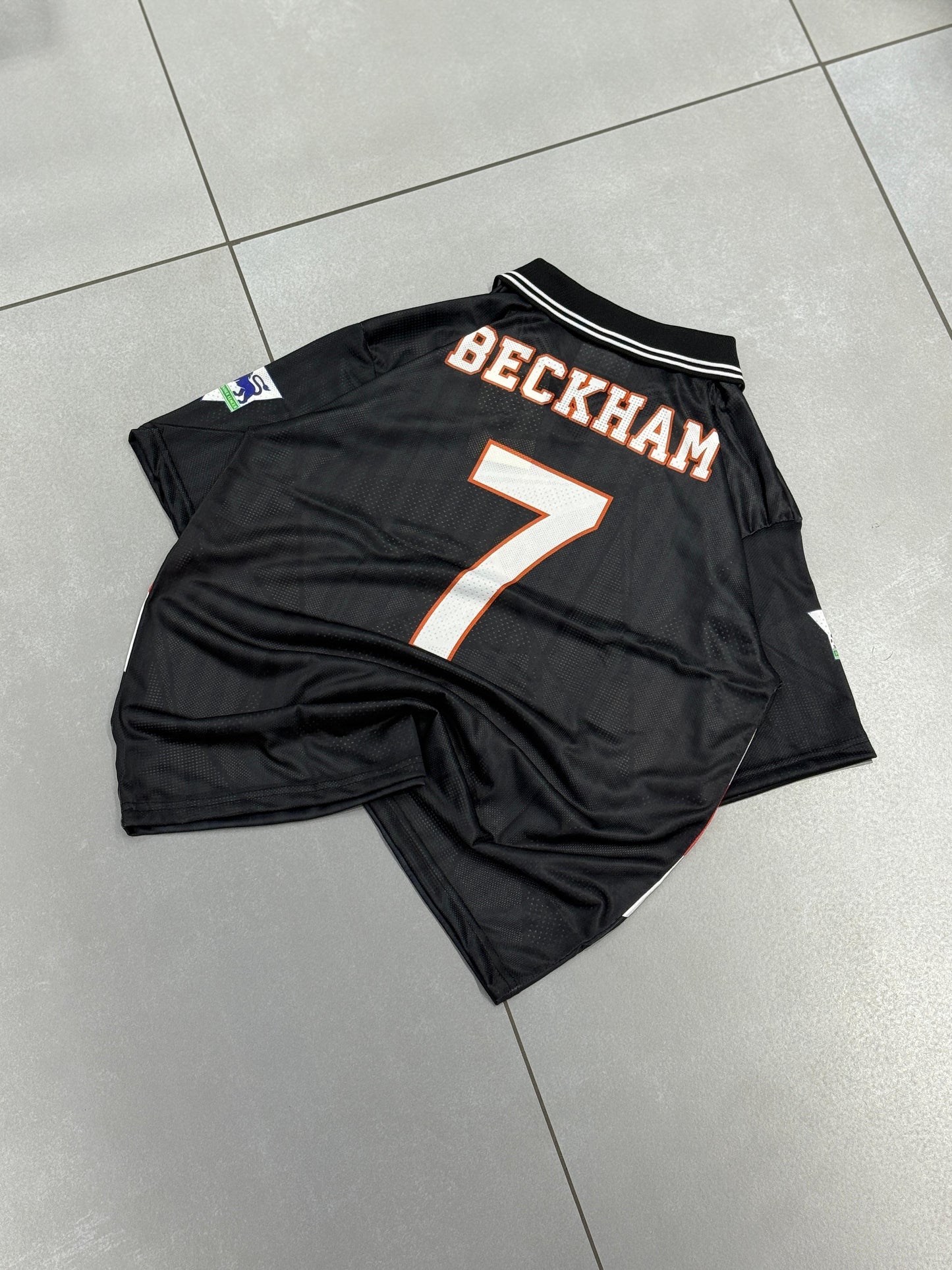 Manchester united Retro beckham Premium Quality Collar Five Sleeve Sublimation Jersey - Ms Retro Store/1