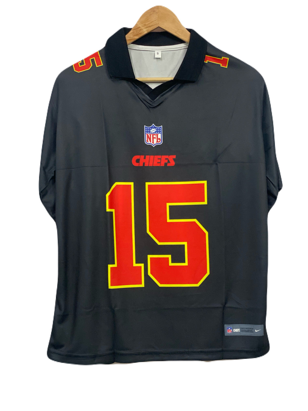 Men's Kansas City Chiefs Patrick Mahomes Black Super Bowl LVIII Carbon Fashion Five sleeve Jersey - P733 - Ms Retro Store