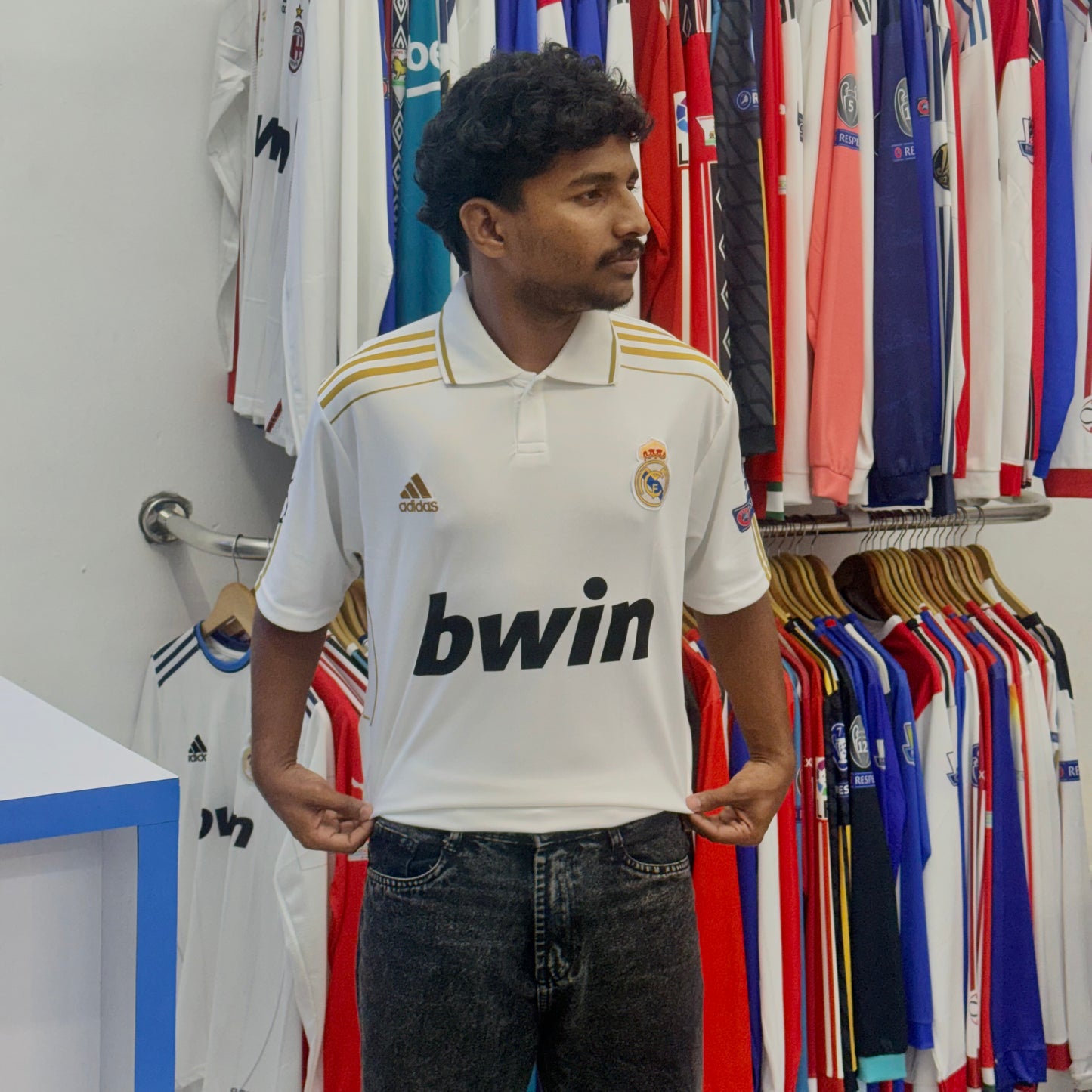 Best retro jersey Realmadrid 2011/12 home Ronaldo - P222 - ms retro store