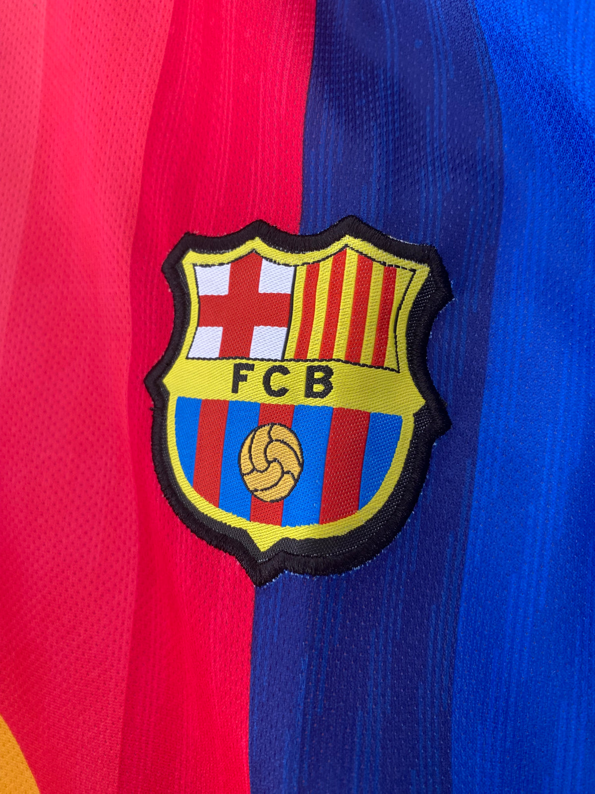 Yamal Barcelona 2026-27 home kit Half sleeve embroidery jersey - P2388