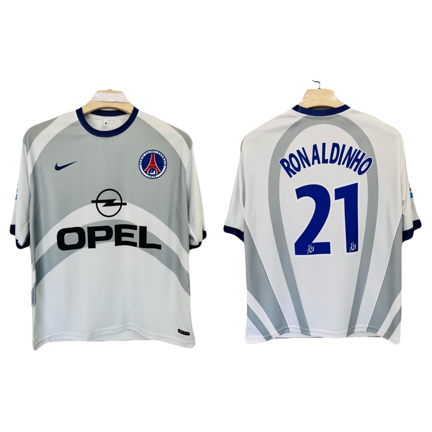Psg 2001/2002 away jersey five sleeve Ronaldinho - ms retro store
