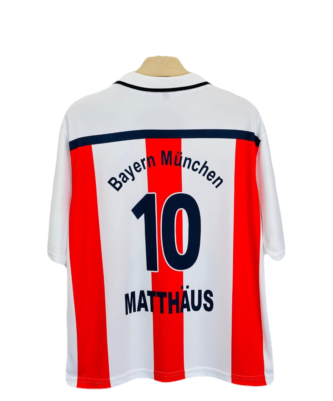 Bayern 2000-01 Home kit Mathaus Collar Five sleeve P149 - Ms Retro Store