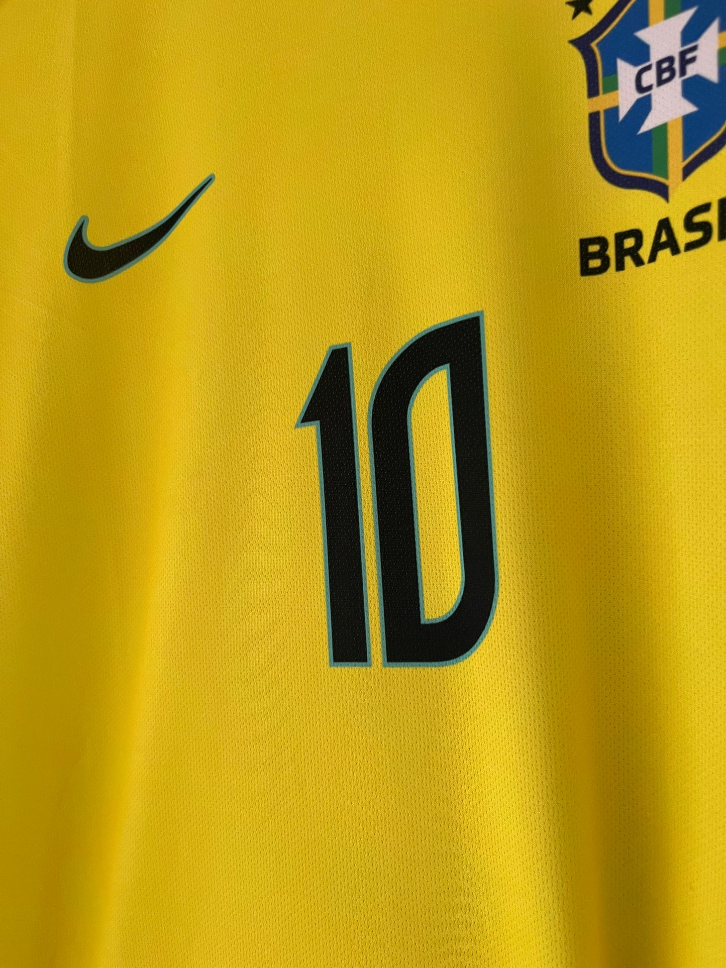 Neymar jr Brazil 2026 World Cup home Half Sleeve Jersey -