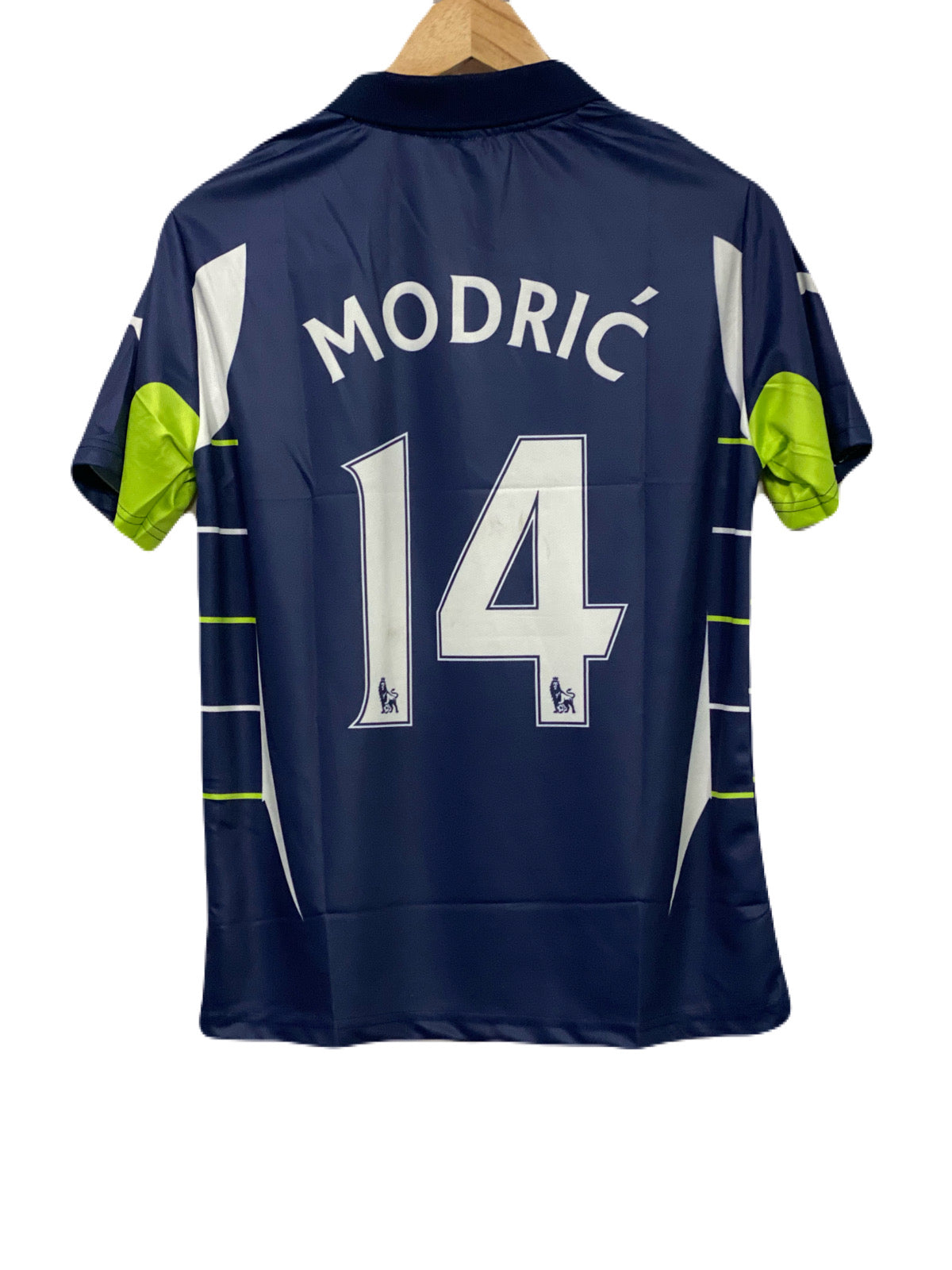 Totenham 2010-11 Third kit Modric Half sleeve - P531 Ms Retro Store