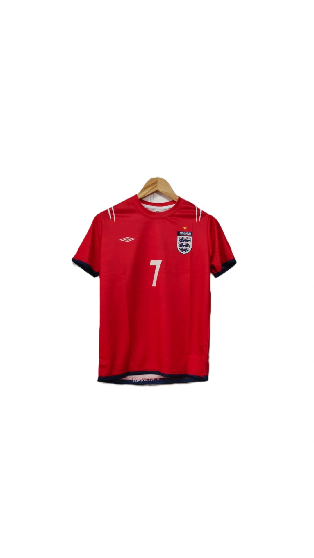 England 2004-05 Home kit Beckham Half sleeve - Ms Retro Store