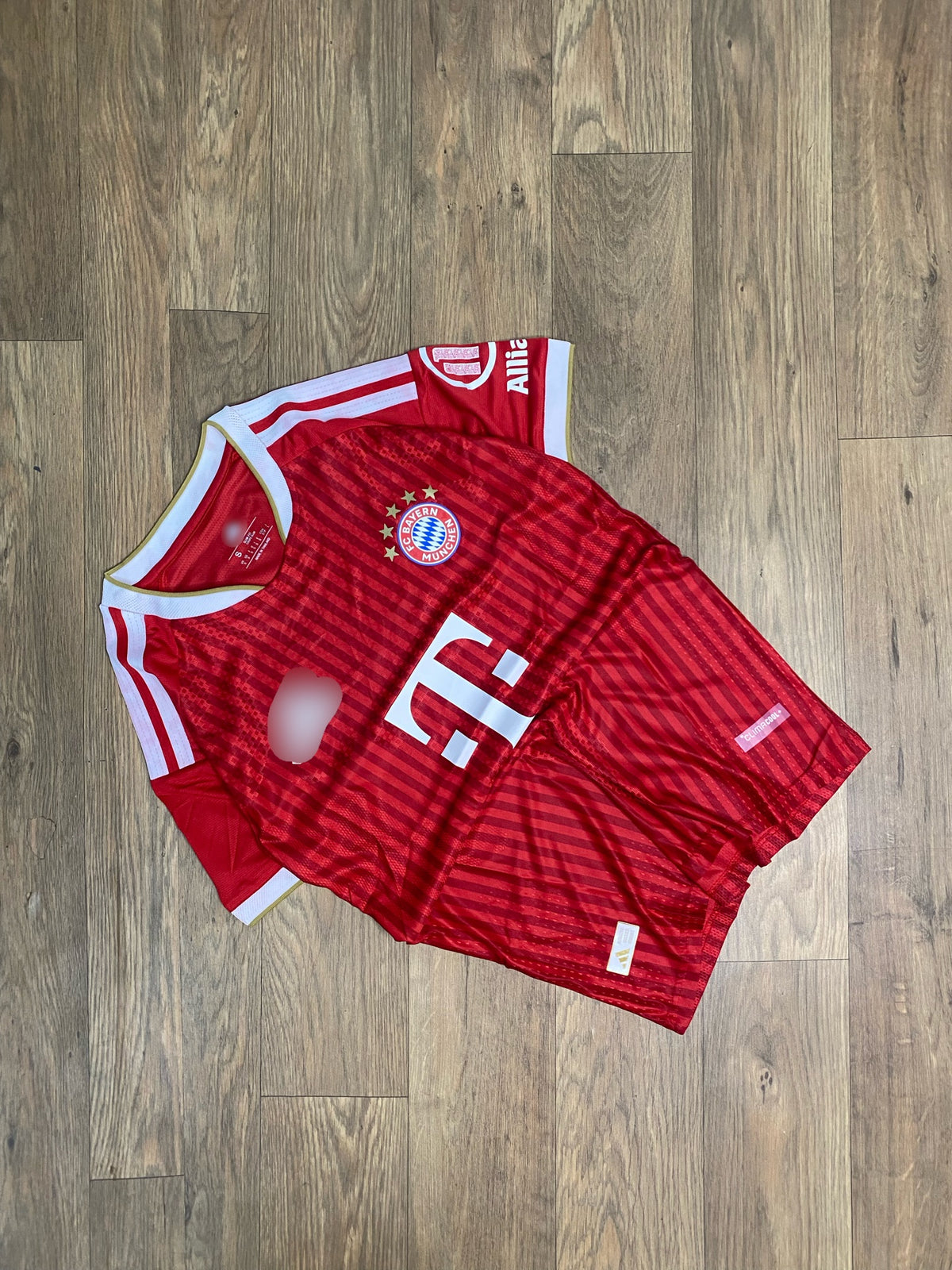 Bayern player version 2026/27 Home kit half sleeve  - P2509