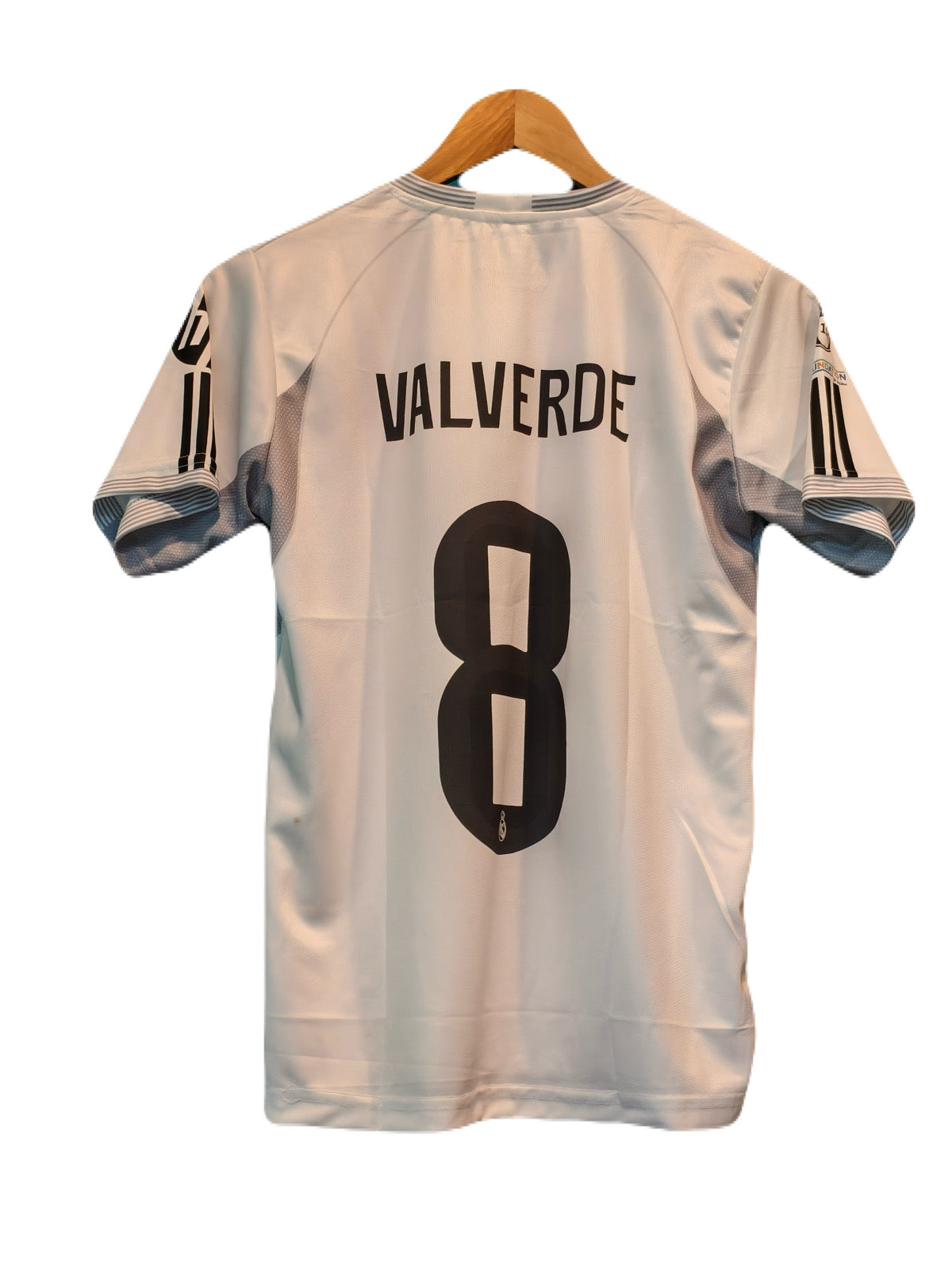 Real madrid 2025/26 home jersey Valverde  - Ms retro store