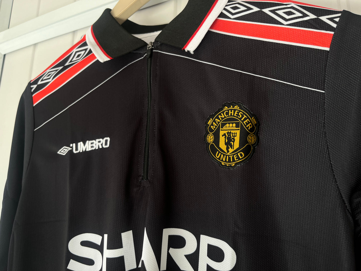 Manchester united 1998 Away Jersey zip type full sleeve embroidery beckham - P1473 ms retro store