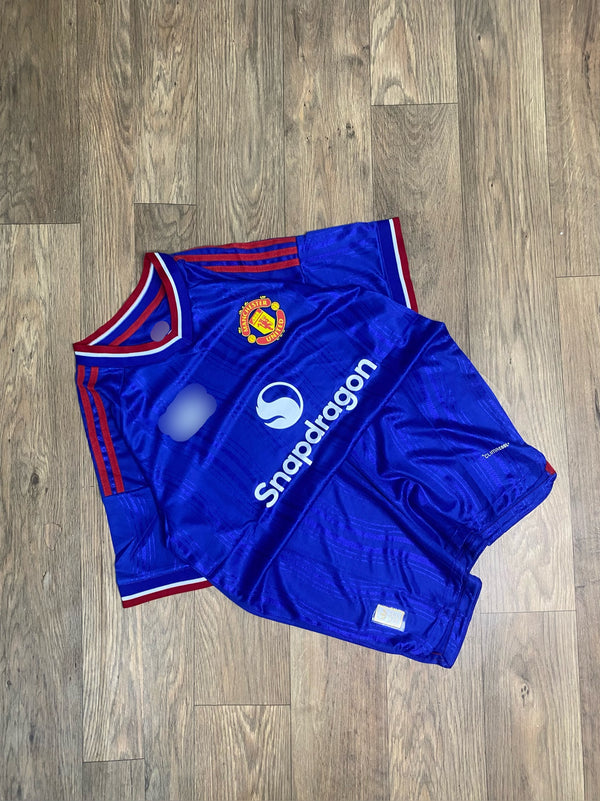 Manchester United player version 2026/27 Away kit half sleeve  - P2498