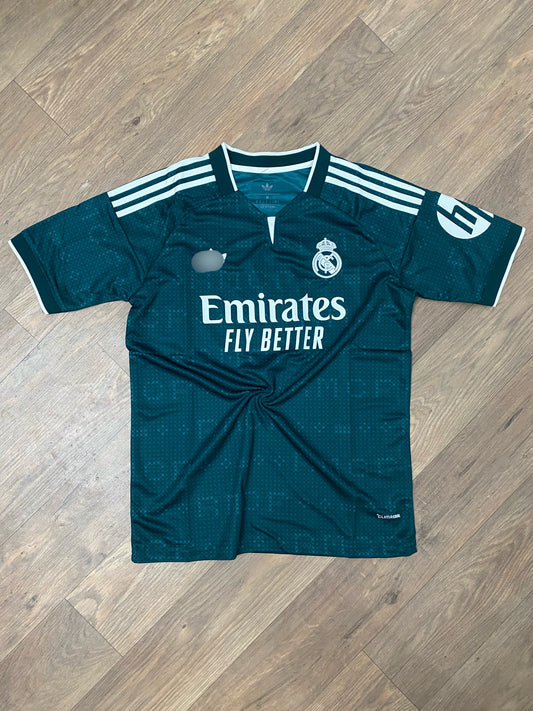 Real Madrid Master version 2026/27 Away kit half sleeve - P2611