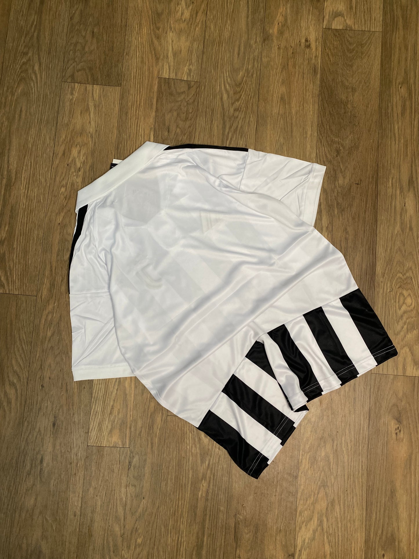 Juventus Fan version 2026/27 Home kit half sleeve Collar - P2395