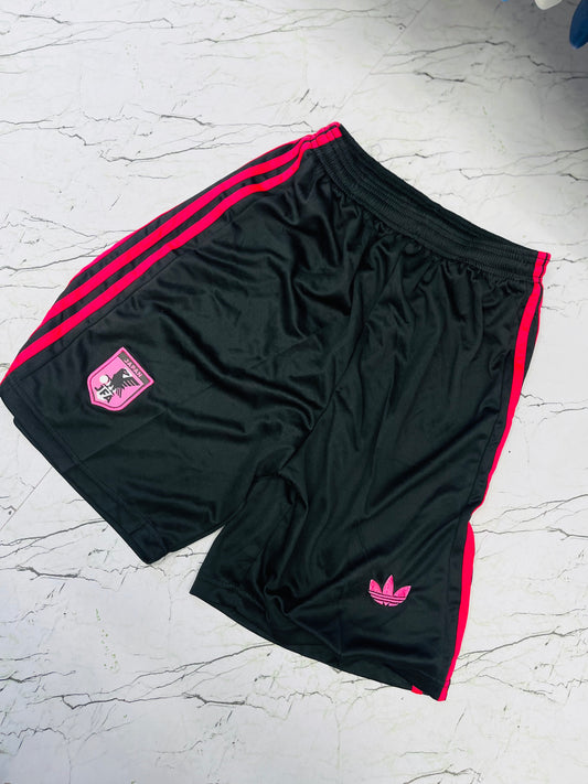 Premium first quality Japan Black And Pink 3 Line Shorts - P584 Ms Retro Store