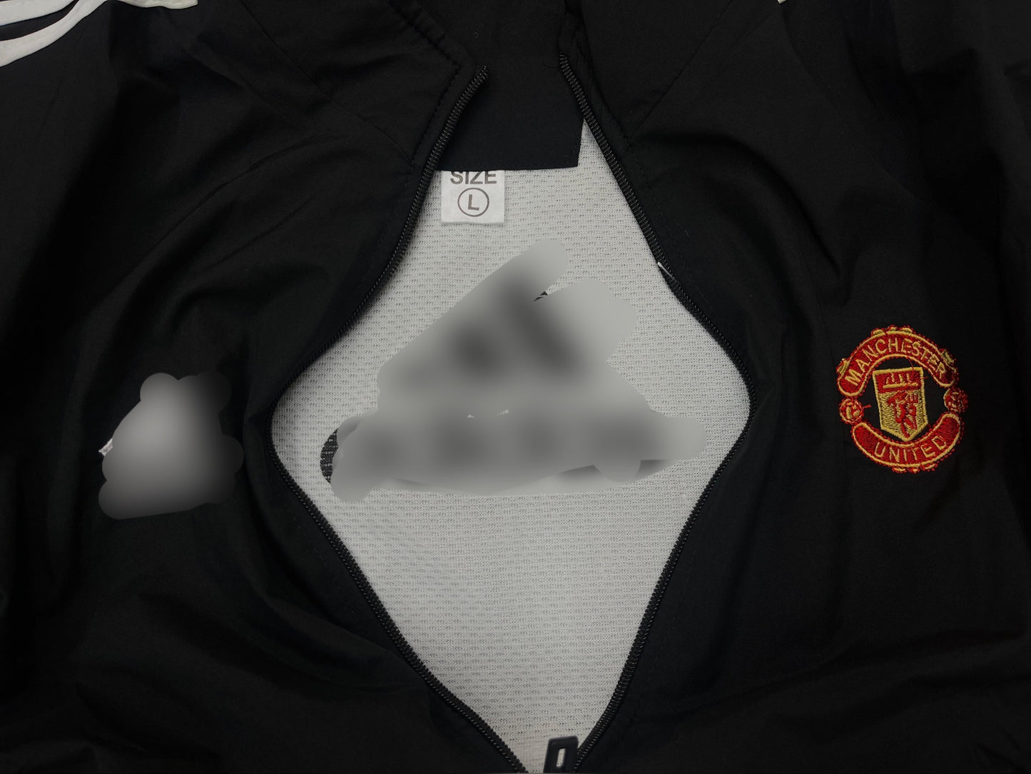 Manchester United  track jacket Black colour full sleeve zip type - P1574 Ms retro store