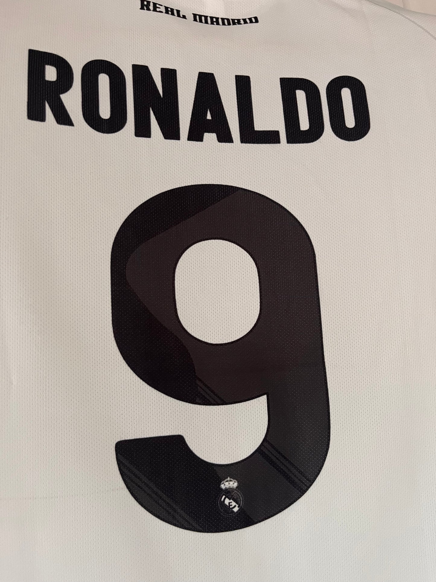 Ronaldo Real Madrid 2009-10 Home Kit Five Sleeve - P2069