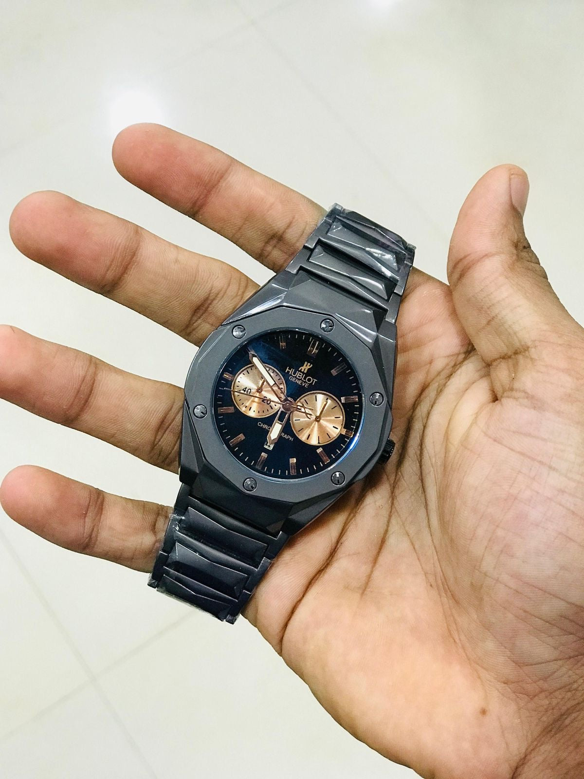 Hublot 5261sb2r premium watch - livio