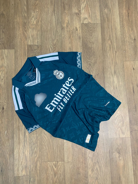 Real Madrid player version 2026/27 away kit half sleeve  - P2528