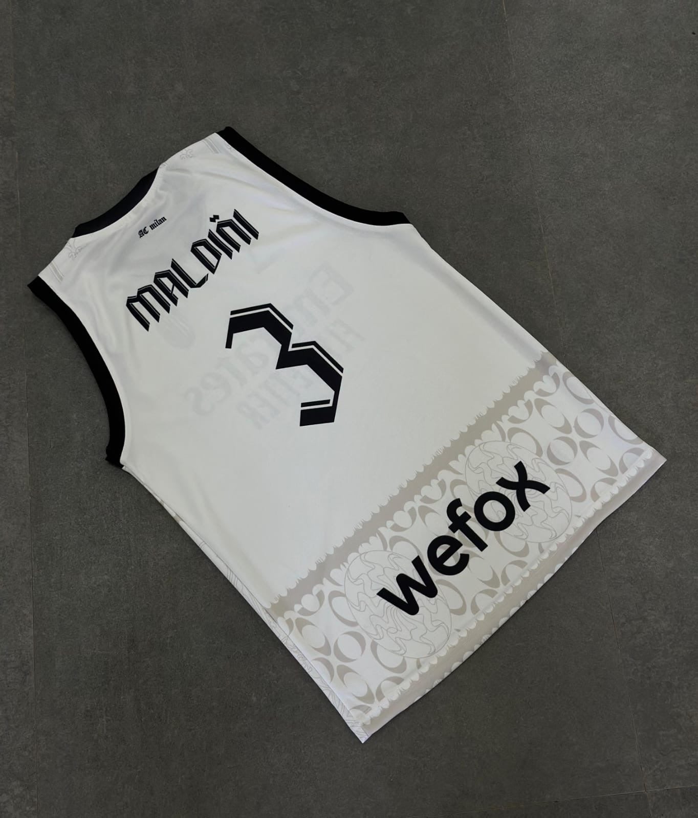 Ac Milan  Maldini sleeves kit - Ms Retro Store p2000