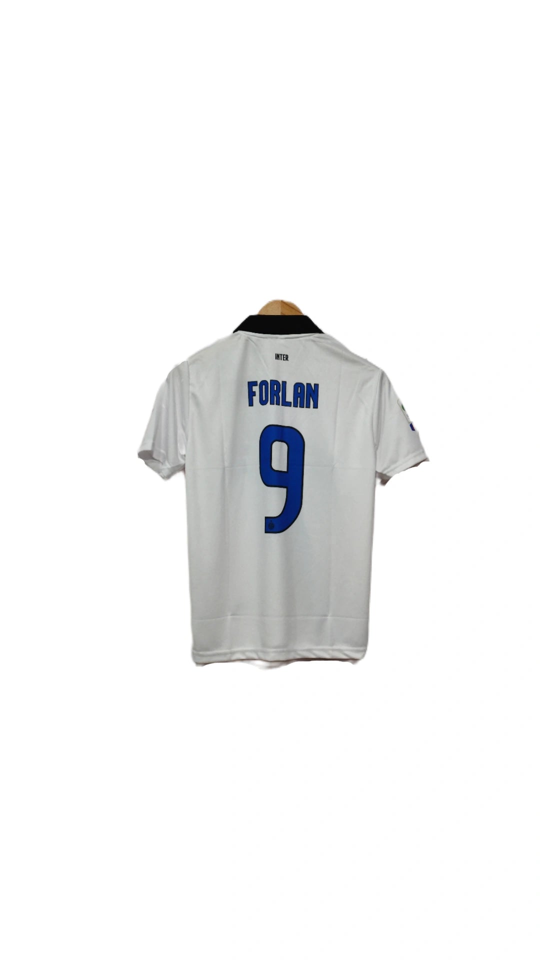 Inter Milan 2011-12 away kit Forlan Half sleeve - Ms Retro Store